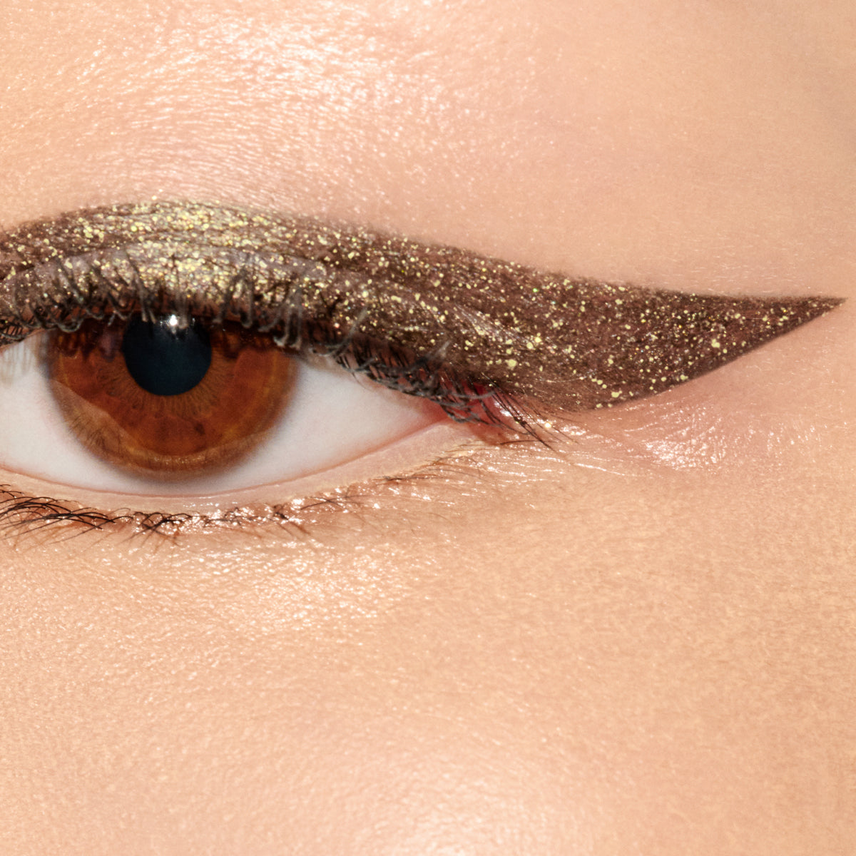 Satin Kajal liner, Jewel