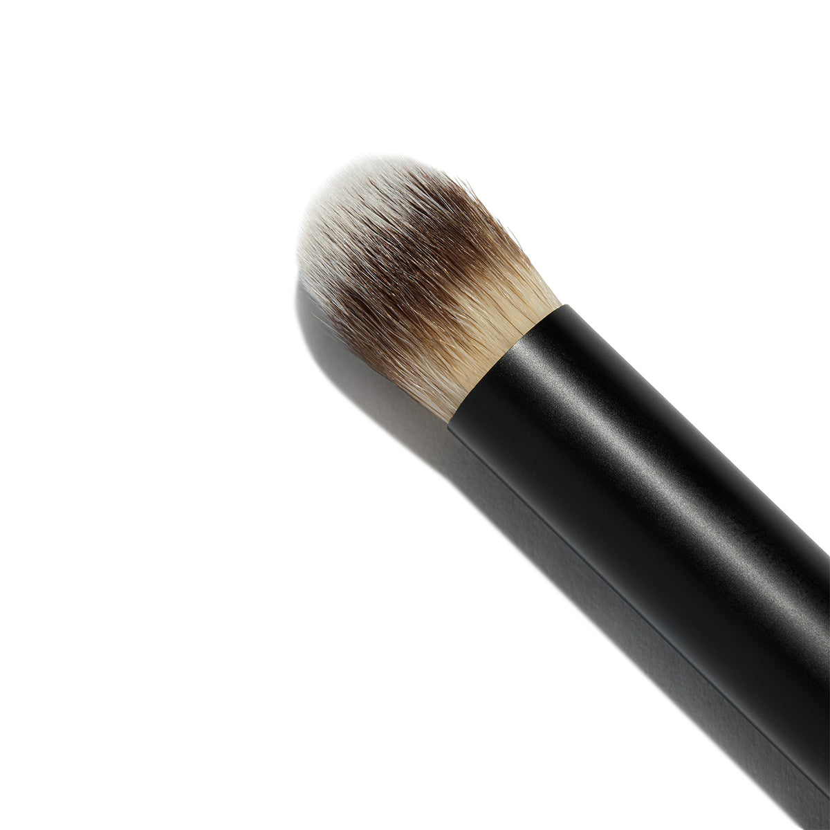 Seamless Blend Brush No. 4 Micro Face Buffing Brush